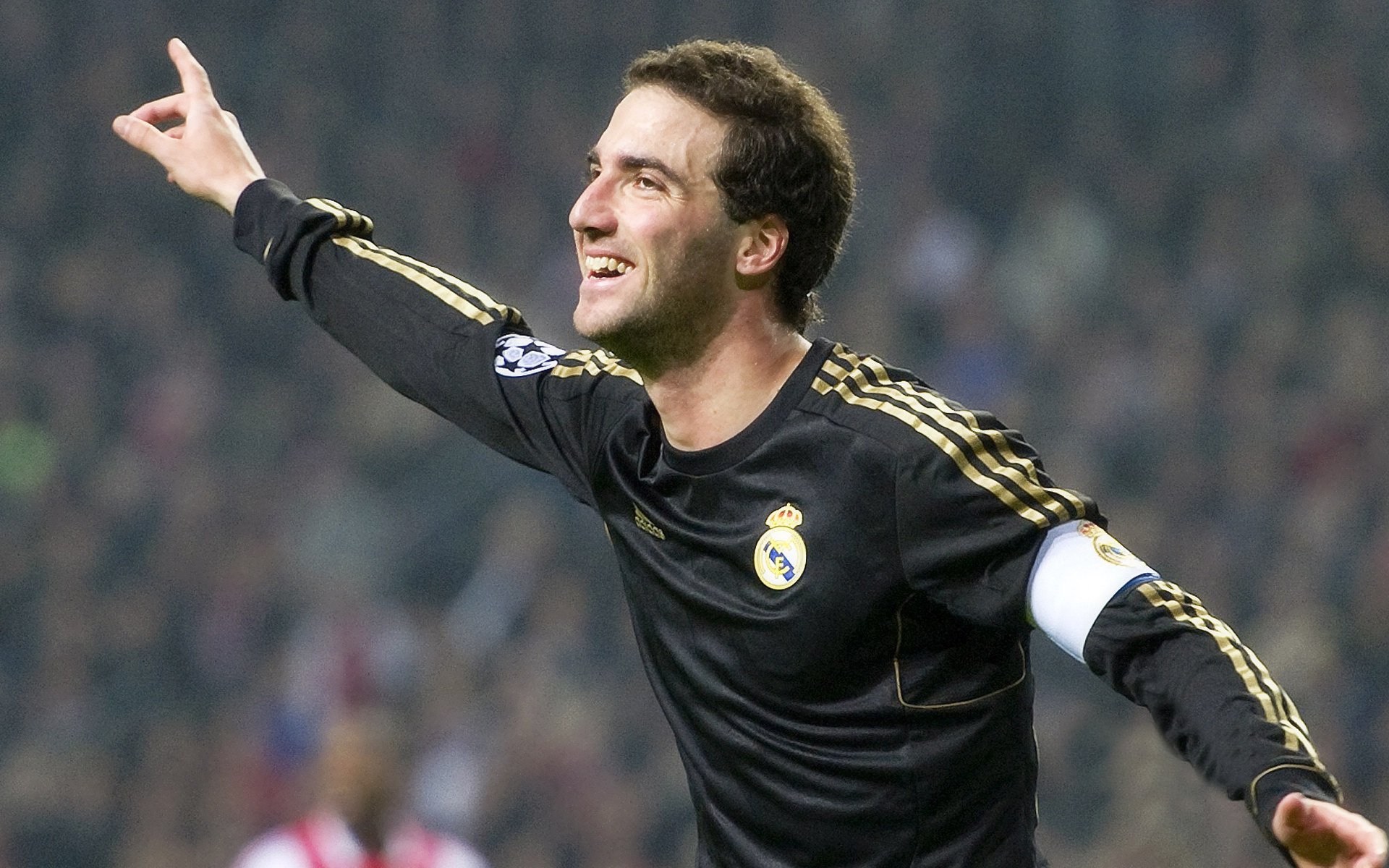 欧洲杯战术创新：变阵与奇兵，精彩纷呈，欧洲杯战术笔记